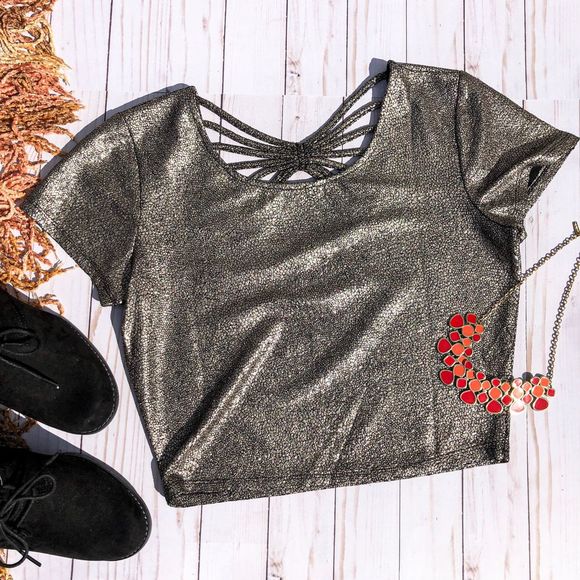 Forever 21 Gold Crop Top Criss Cross Back - Picture 6 of 6